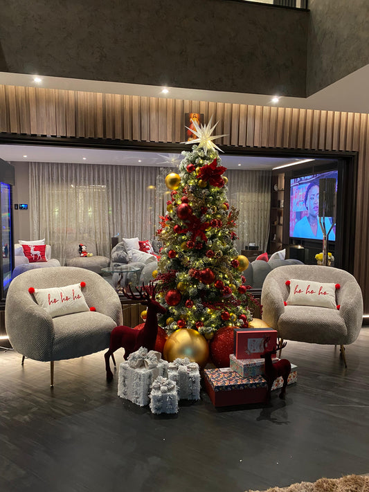 5 Magical Ways to Make Your Christmas Tree the Centerpiece of Your Home
